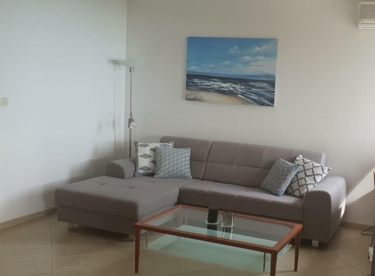 Apartment Diwa 브렐라 외부 사진